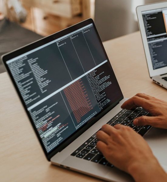 برمجة المواقع والتطبيق في السعودية - الفايزة